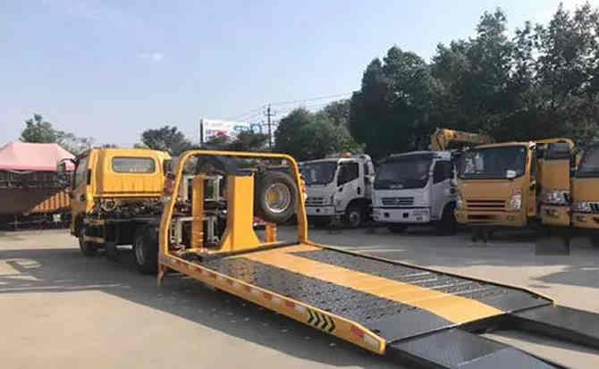阿克苏地区汽车中途维修案例